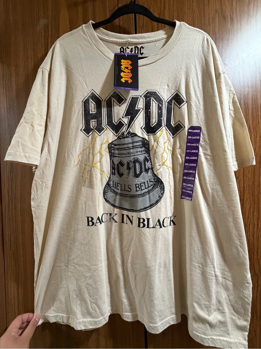AC/DC Cream Short-Sleeve Hells Bells Graphic Tee